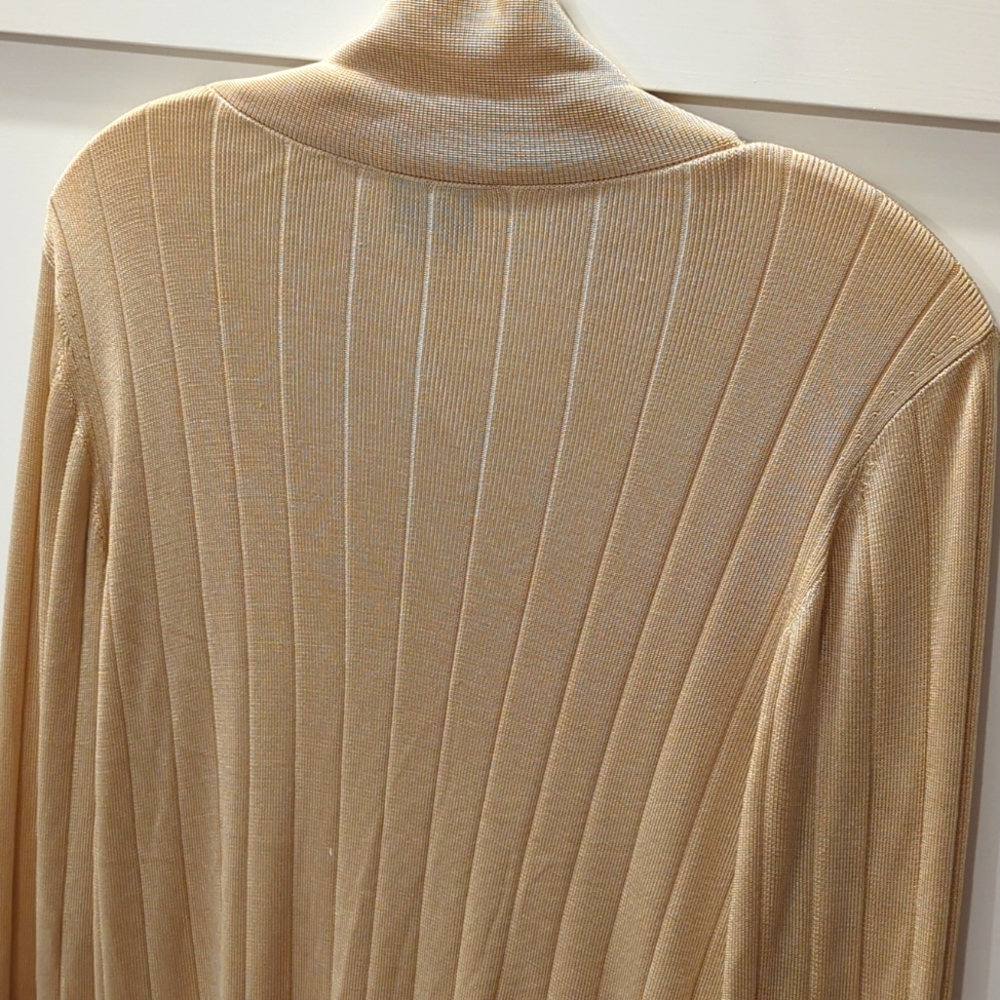St. John Button Front Ribbed Knit Top - Picture 7 of 10